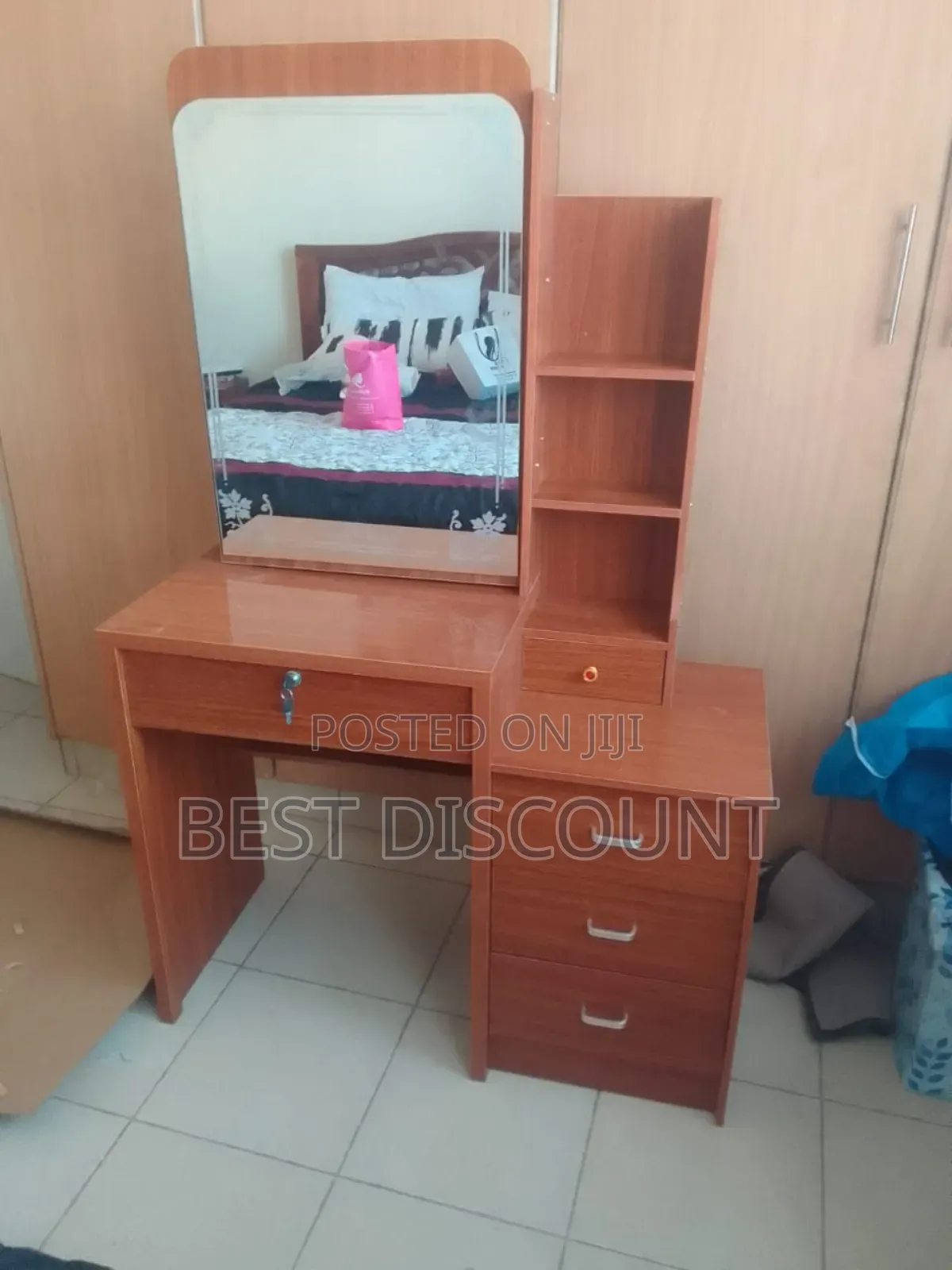 Dressing Table (Sliding Mirror)