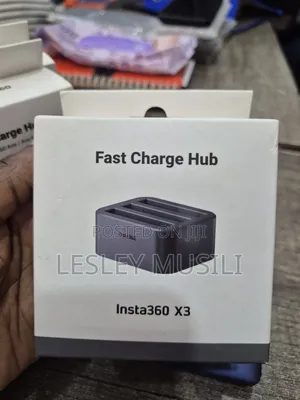 Insta 360 Fast Charge Hub for Insta 360 X3