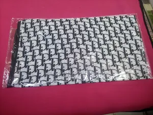 Patterned Neck Square Scarf