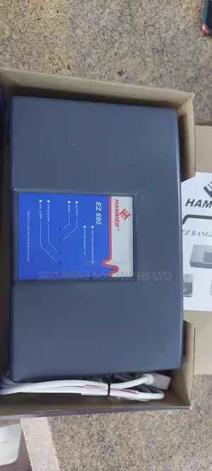 HAMMER Ez 680 Electric Fence Energizer