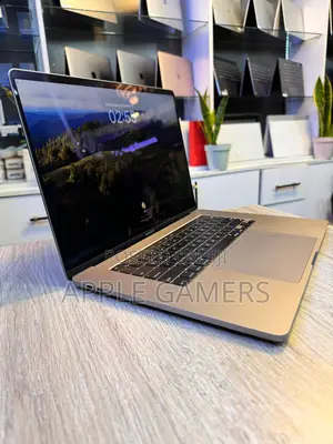Laptop Apple MacBook Pro 16GB Intel Core I9 SSD 1T