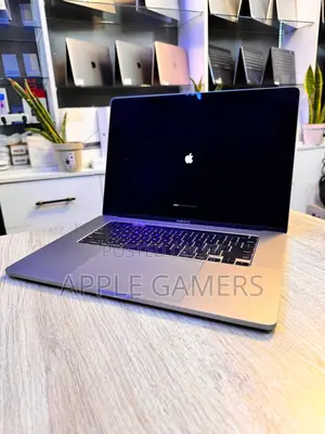 Laptop Apple MacBook Pro 16GB Intel Core I9 SSD 1T