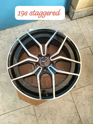 Size 19 Inches Mercedes Benz Staggered Rims Set