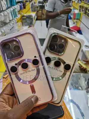 iPhone 14 Pro Max Metallic Magnet Purple With Lens