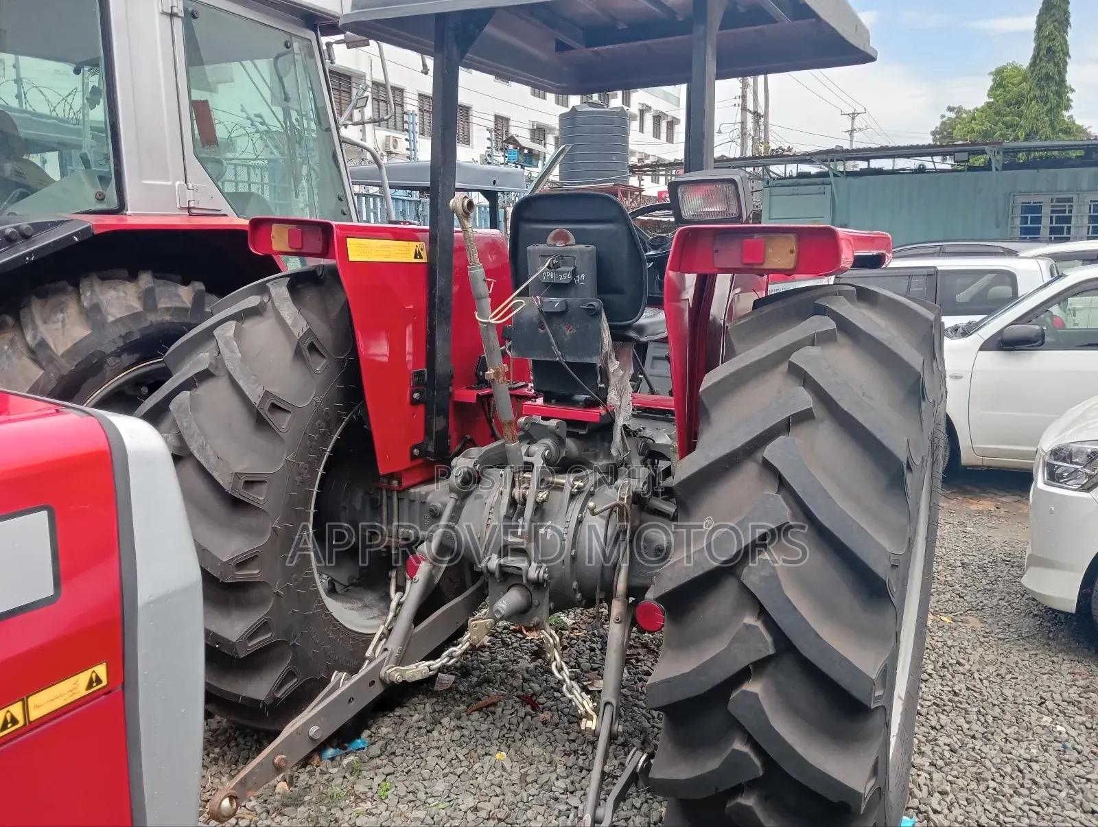 Massey Ferguson 385