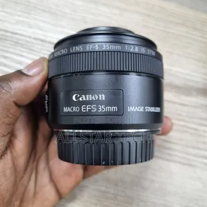 Canon EF-S 35mm F/2.8 Macro IS STM Lens
