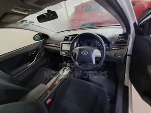 Toyota Premio 2017 White