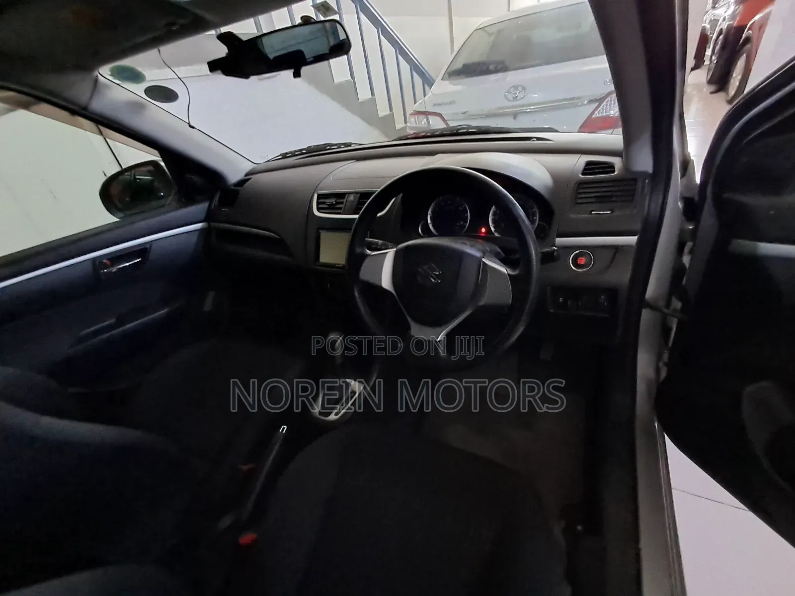 Suzuki Swift 2017 Silver