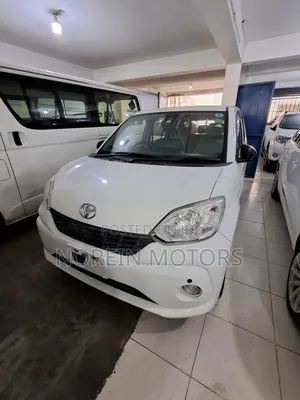 Toyota Passo 2017 White