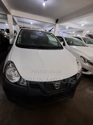 Nissan Advan 2017 White