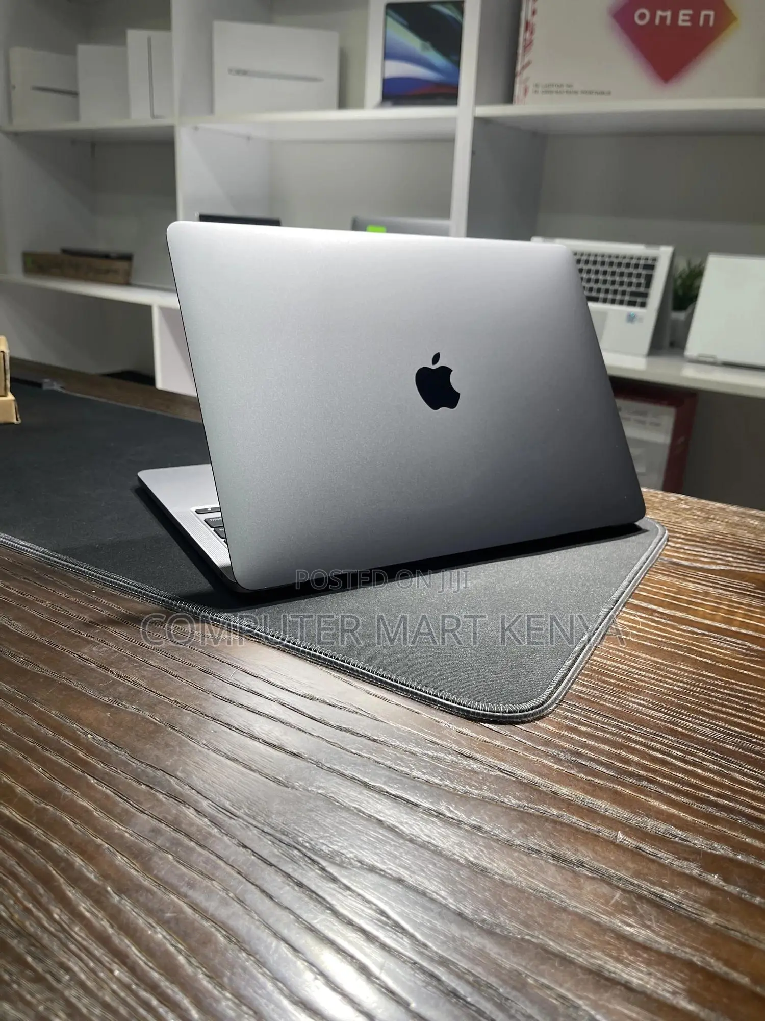 Laptop Apple MacBook Pro 2020 M1 8GB Apple M1 SSD 256GB