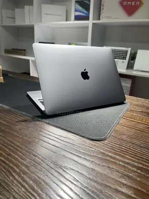 Laptop Apple MacBook Pro 2020 M1 8GB Apple M1 SSD 256GB