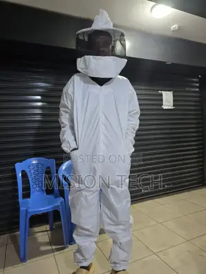 Bee Suit and Bee Protective Gloves° 