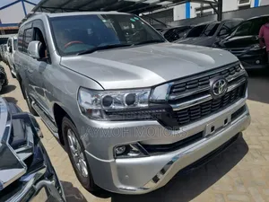 Toyota Land Cruiser 2015 Silver