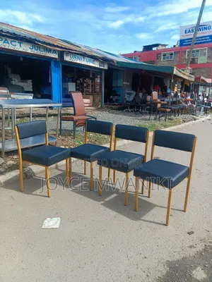 Caterina Seats, Black and Gold