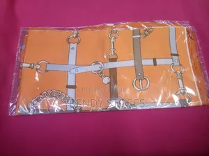 Short Neck Scarf