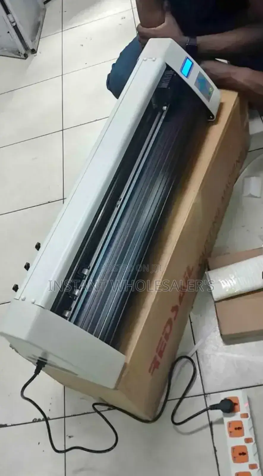 Plotter Cutting Machine