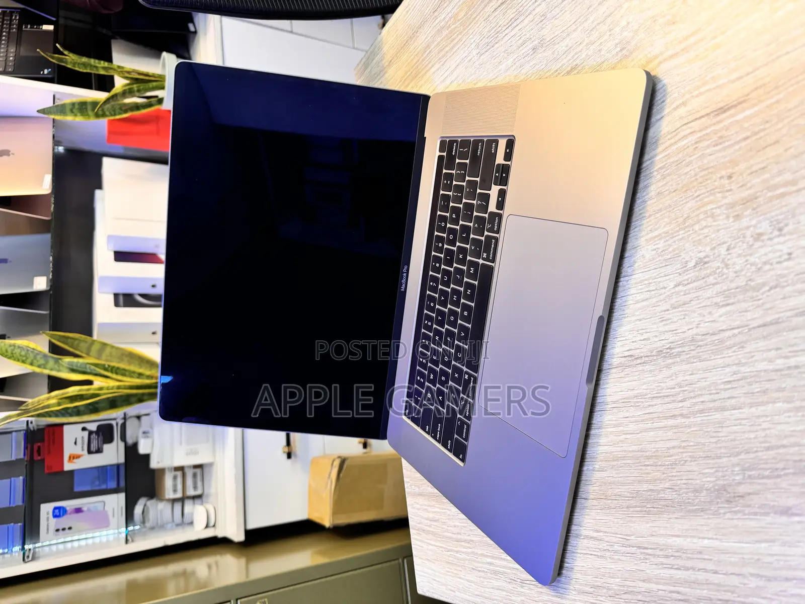 Laptop Apple MacBook Pro 2018 32GB Intel Core I9 SSD 2T