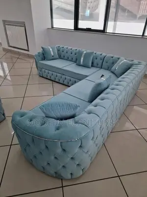 Classy Living Room Chesterfield L Sofa