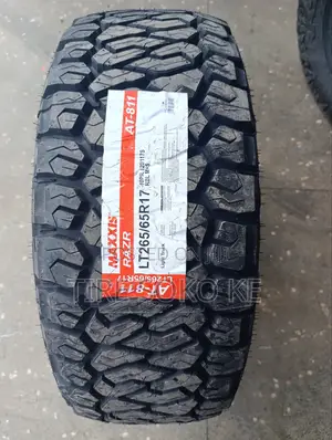 265/65r17 Maxxis Razr A.T811