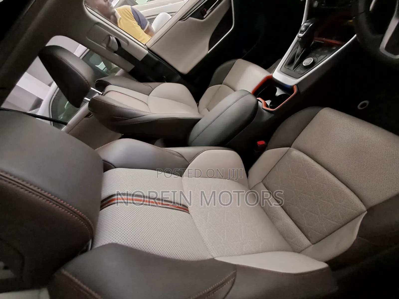 Toyota RAV4 2019 Blue