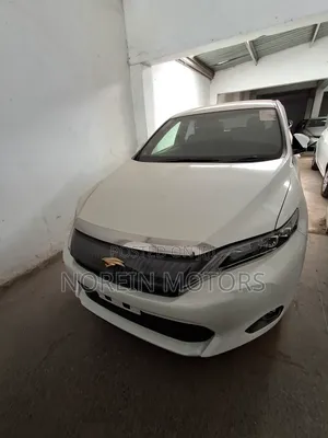 Toyota Harrier 2017 Beige
