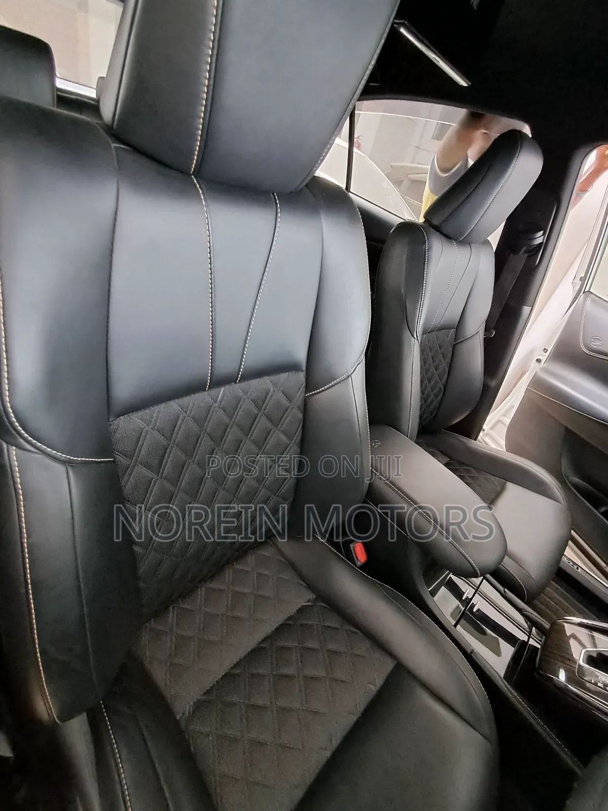 Toyota Harrier 2017 Beige