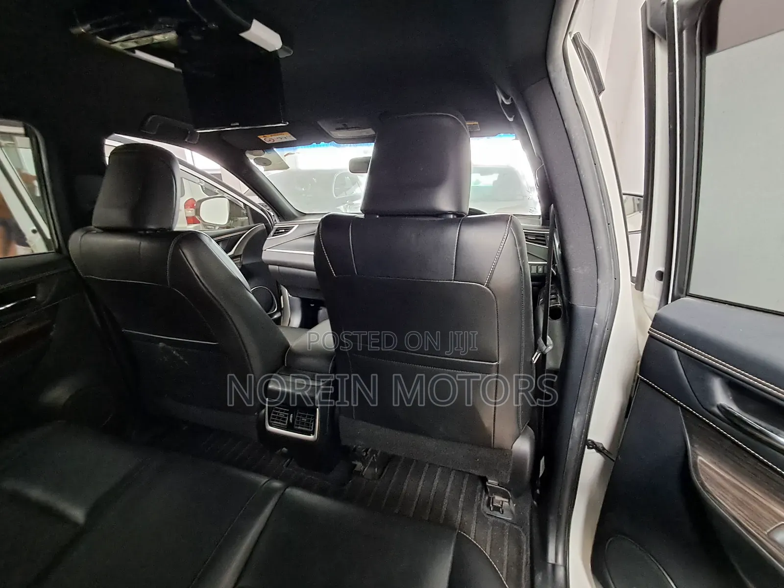 Toyota Harrier 2017 Beige