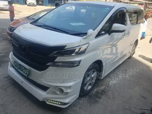 Toyota Vellfire 2020 White