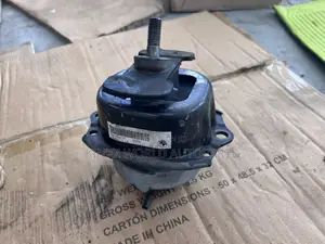 BMW X5 E70 Engine Mount Front Left Passenger 679541701 2012