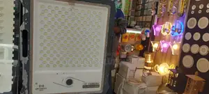 MJ-DW904 Remote Control Solar Flood Lights,With Camera
