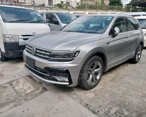 Volkswagen Tiguan 2017 Silver