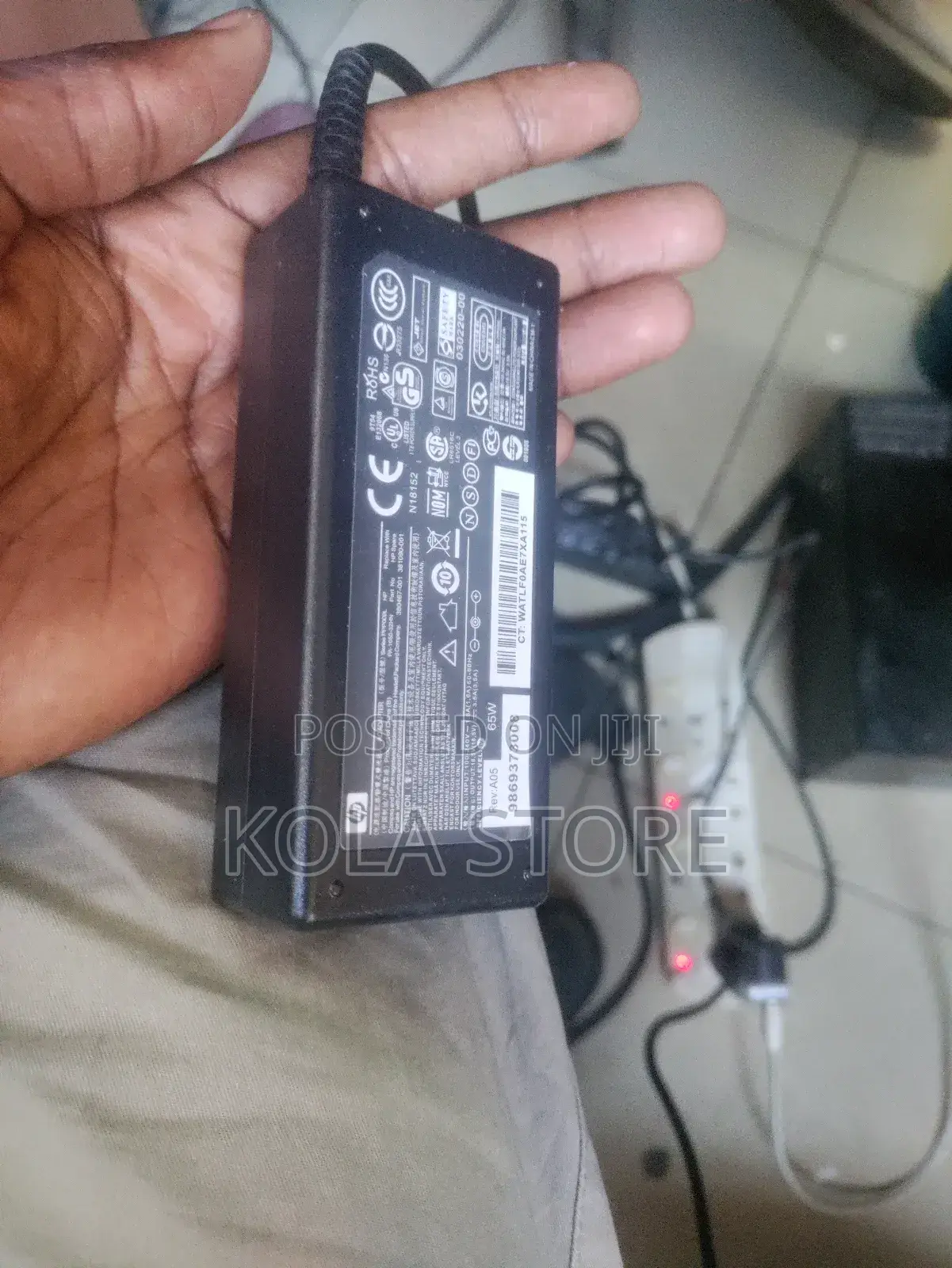Hp Bigpin Adaptor Charger
