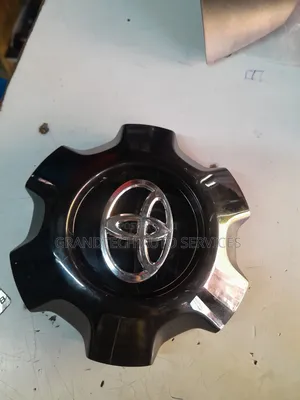 Black Edition Landcruiser Prado 160 Wheel Hub Cap