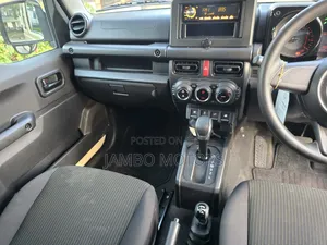 Suzuki Jimny 2018 Yellow