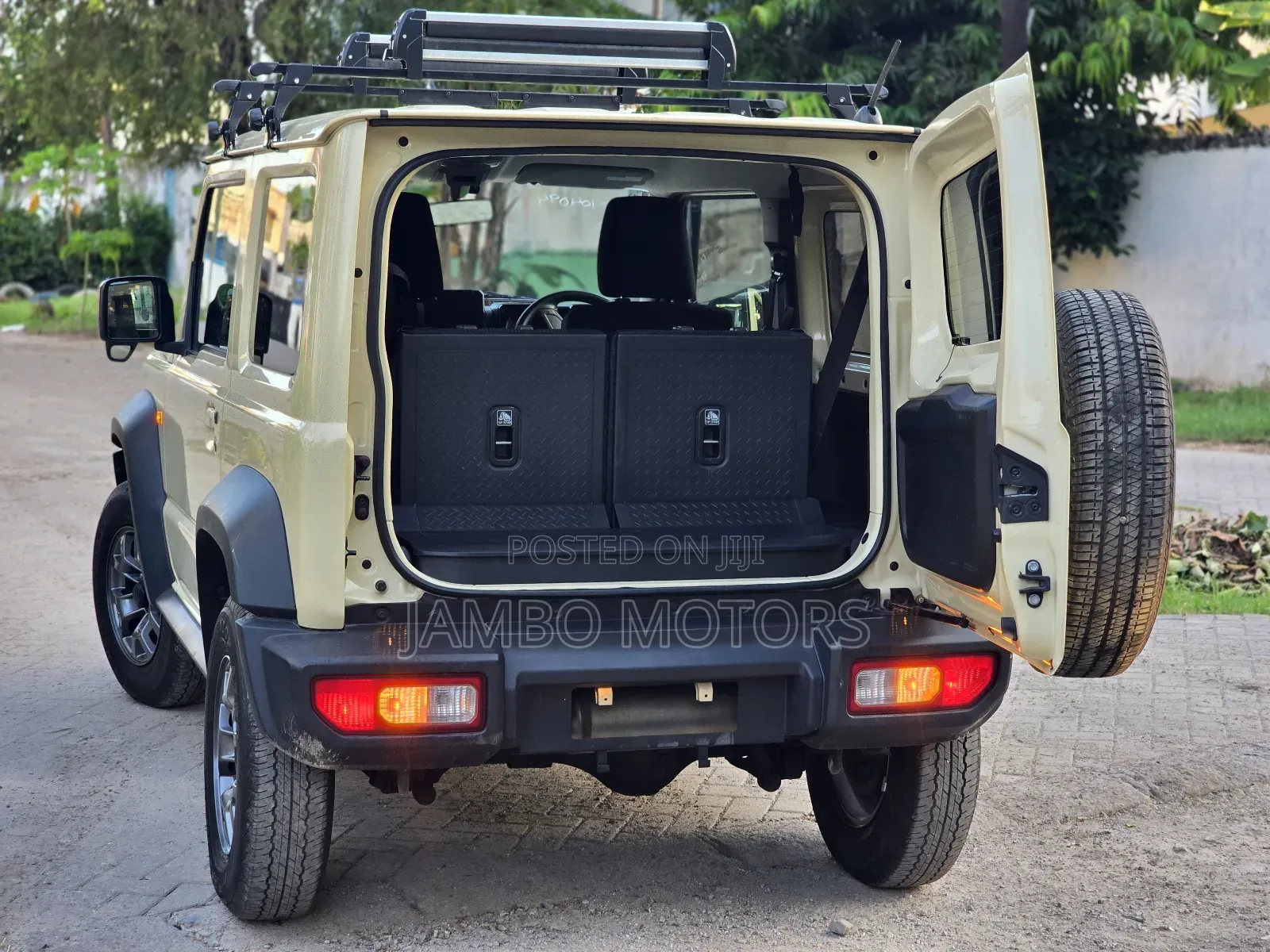 Suzuki Jimny 2018 Yellow