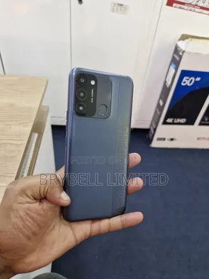 Tecno Spark 8C 64 GB Blue