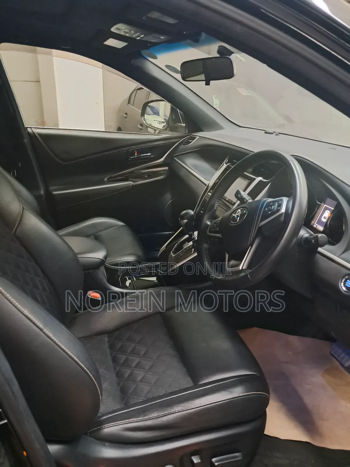 Toyota Harrier 2018 Matt Black