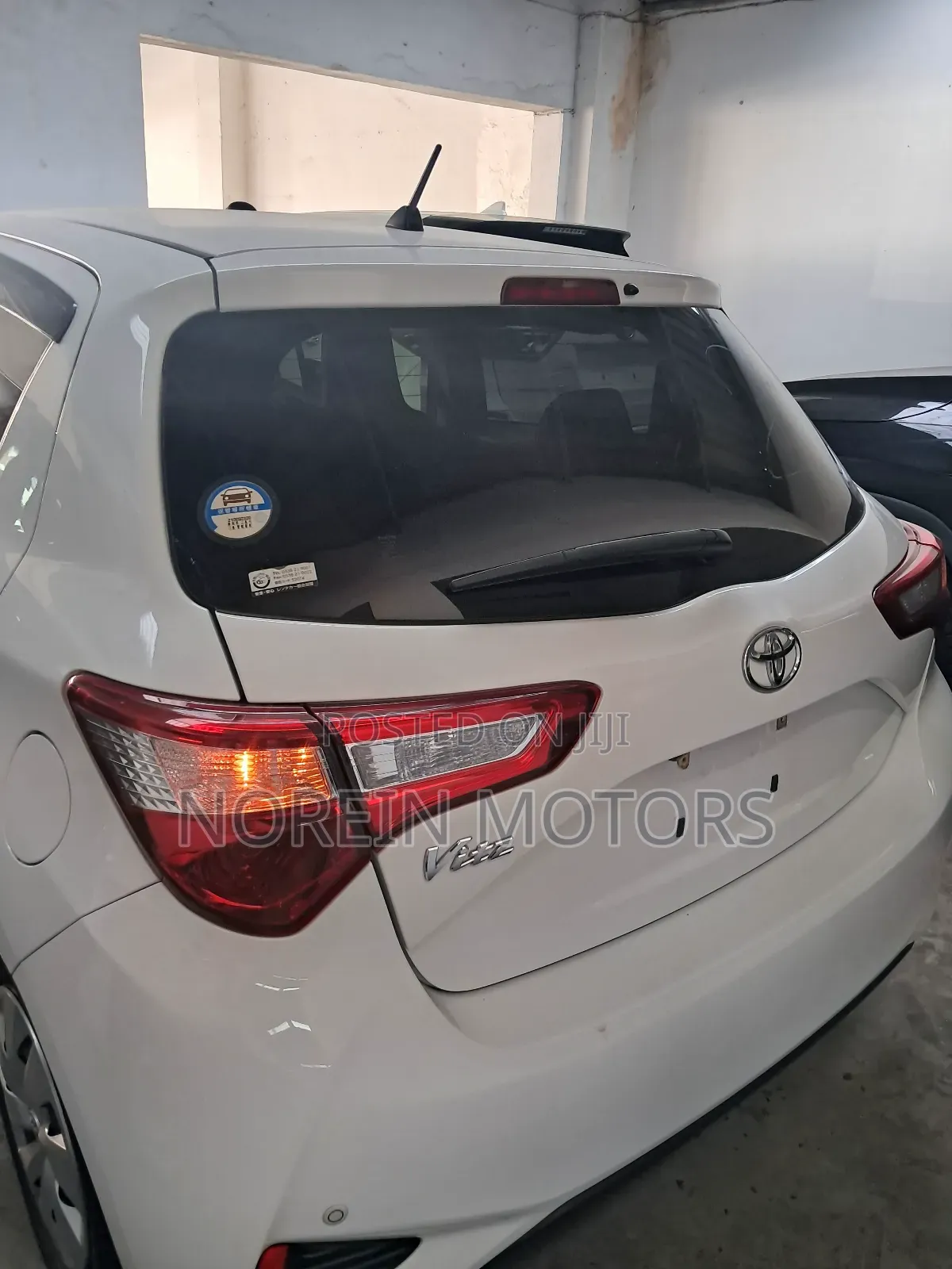 Toyota Vitz 2017 White