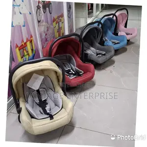 *Infant Carseat /Carrycot:
