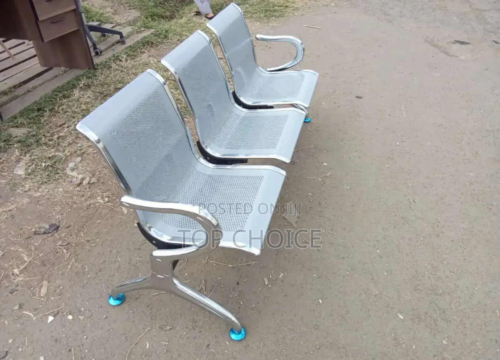 Visitors Chairs (3-Linked)