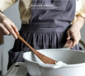Wooden Cooking Spoon Set in Kenya