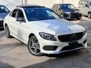 Mercedes-Benz C200 2018 Pearl