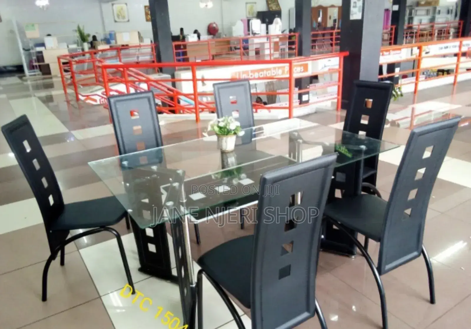 Executive 6 Siiter Dinning Table