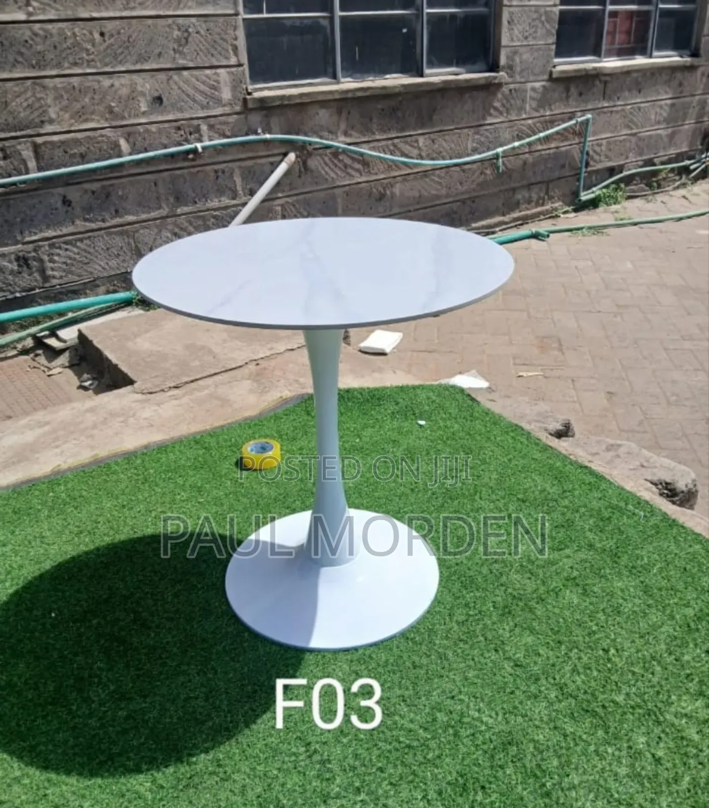 Wooden Casual Round Dining Table