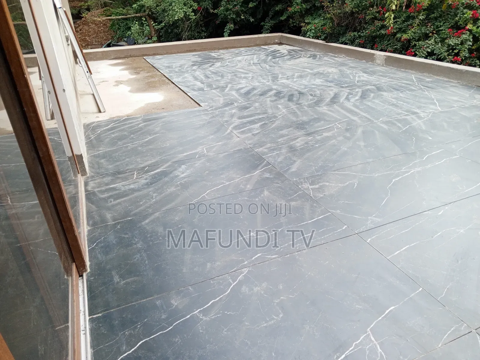 Tiling Ceramic and Porcelain Tiles