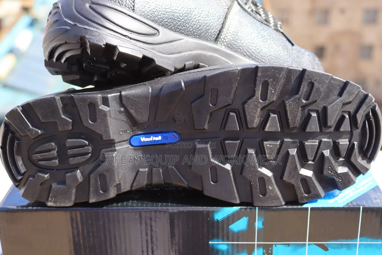 Vaultex Professional Boots