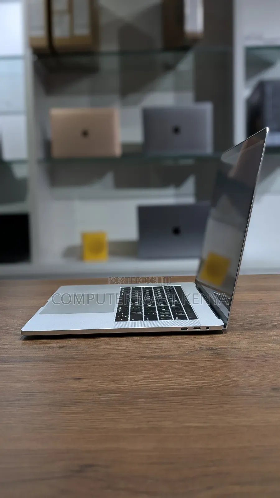 Laptop Apple MacBook Pro 2019 16GB Intel Core I7 SSD 512GB