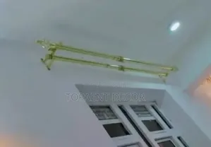 2m Gold Double Adjustable Rod With Rings