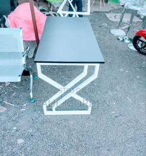 Double Mettalic Stand Office Table